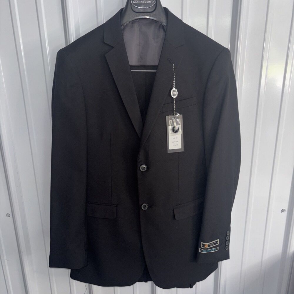 GIANNI UOMO Men’s Slim Fit 3 Piece Suit Jacket And Vest Size 38, Size 32 Pants